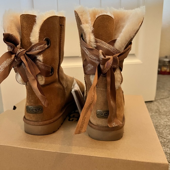 UGG Customizable Bailey Bow Short Brown Boots - Picture 8 of 8